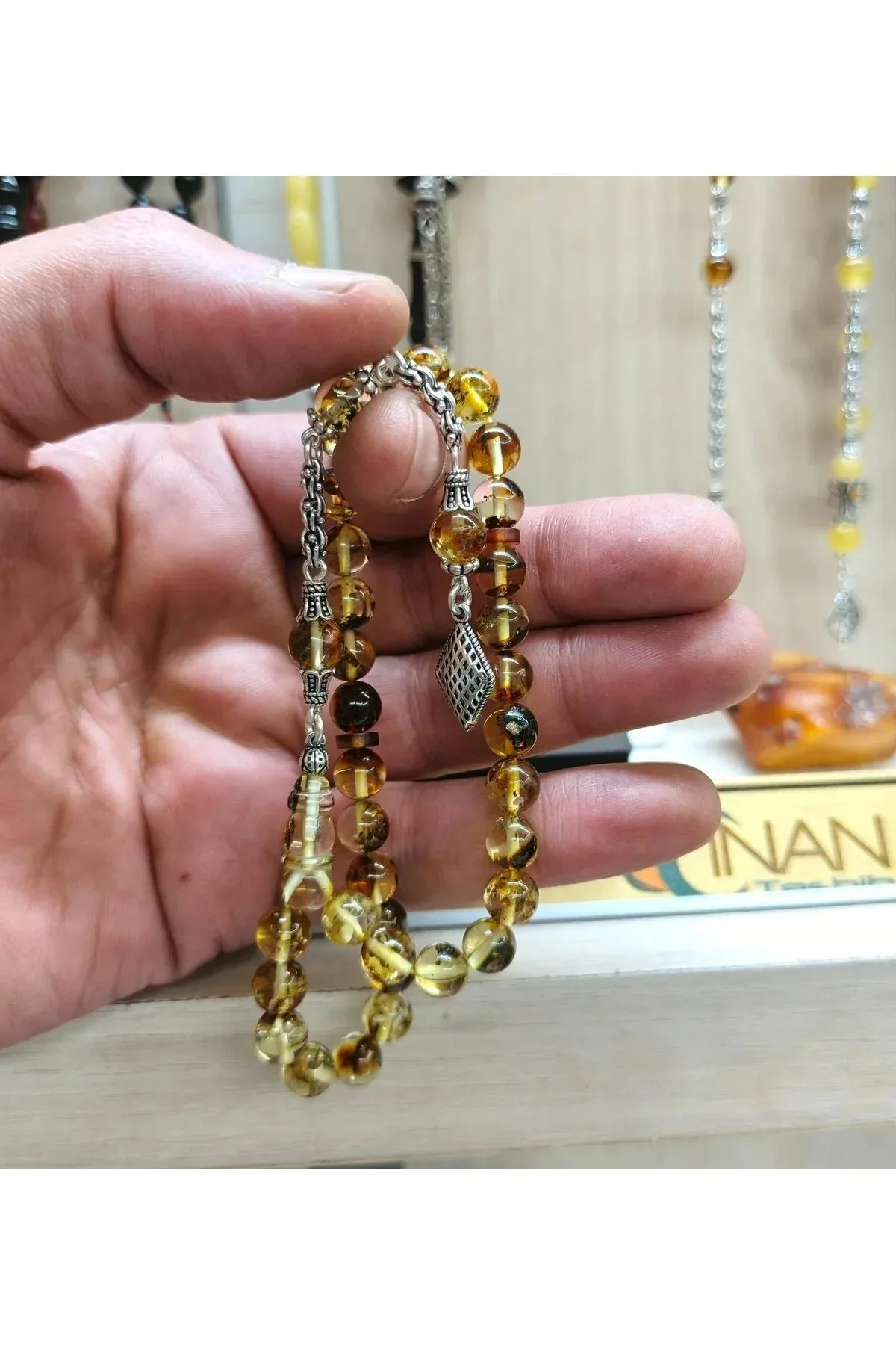 Fosilli Doğal Damla Kehribar Tesbih Küre Kesim 8x8 mm - 925 Ayar Gümüş Püsküllü 28 cm