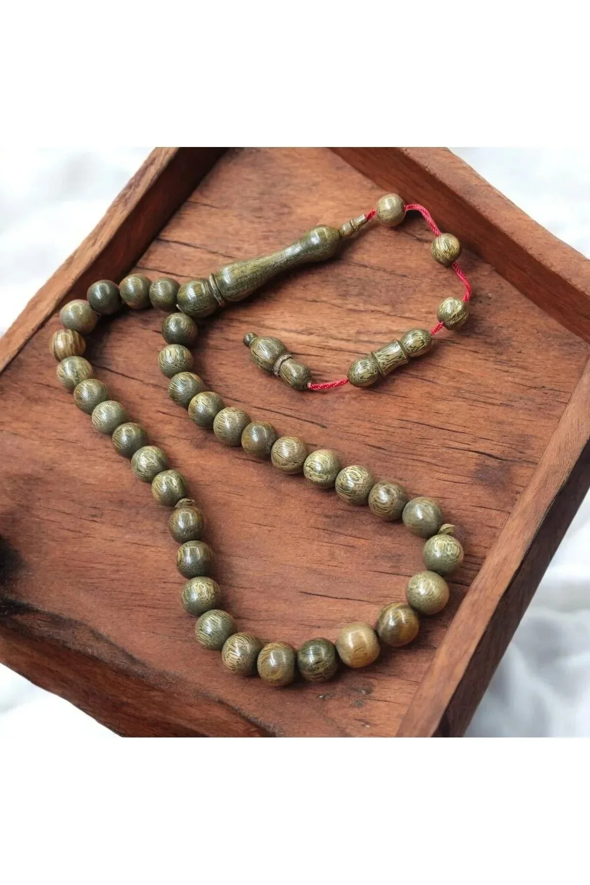 Pelesenk Ağaç Tesbih Küre Kesim 10x10 mm - Sistem Püsküllü 30 cm
